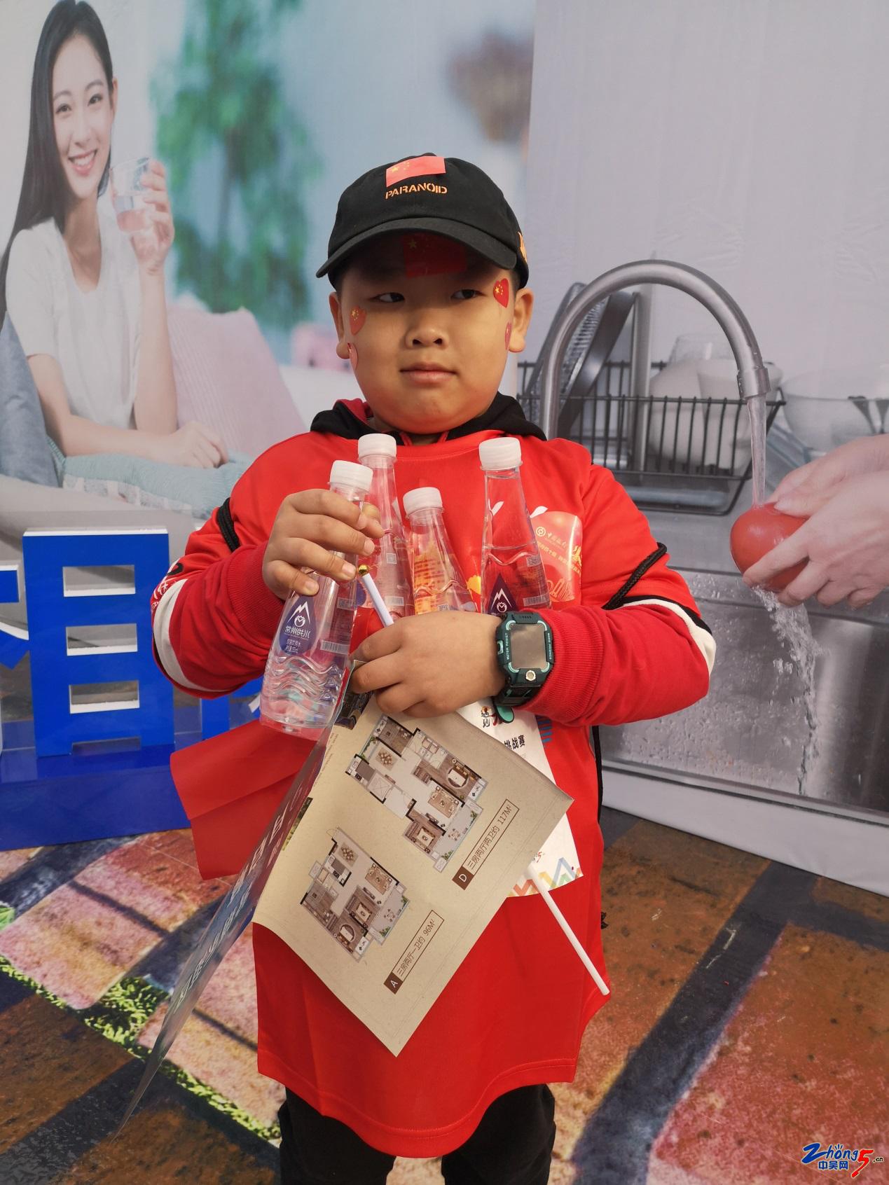 全民“跑男”感受常州水文化2019“发现常州·遇见大运”城市定向挑战赛顺利举行