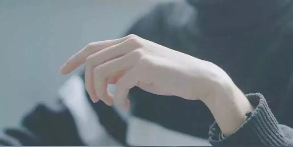 团|3支只要35元!这款神仙护手霜涂完滑溜溜,感觉双手像丝绸