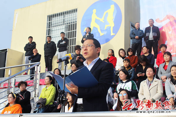 奋力拼搏勇争第一,顽强拼搏勇争第一