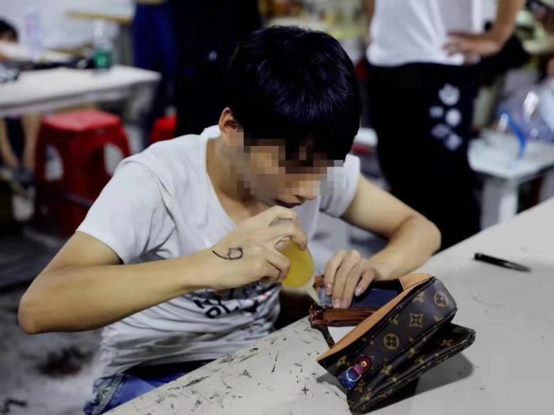 迪拜机场免税店都有什么奢侈品,迪拜的奢侈品排行榜