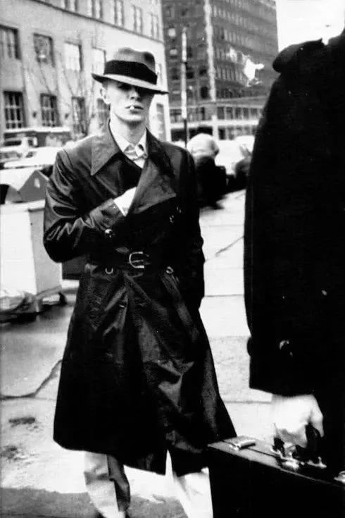 burberry绅士,burberry风衣高质量男性