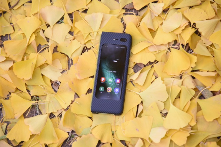 这些天，我与“折叠屏手机”朝夕相处