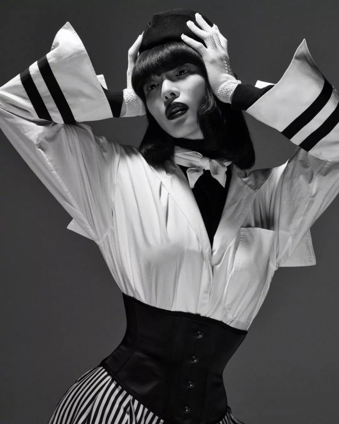 怎么调出跟钟楚曦一样的复古风,钟楚曦新中式穿搭同款