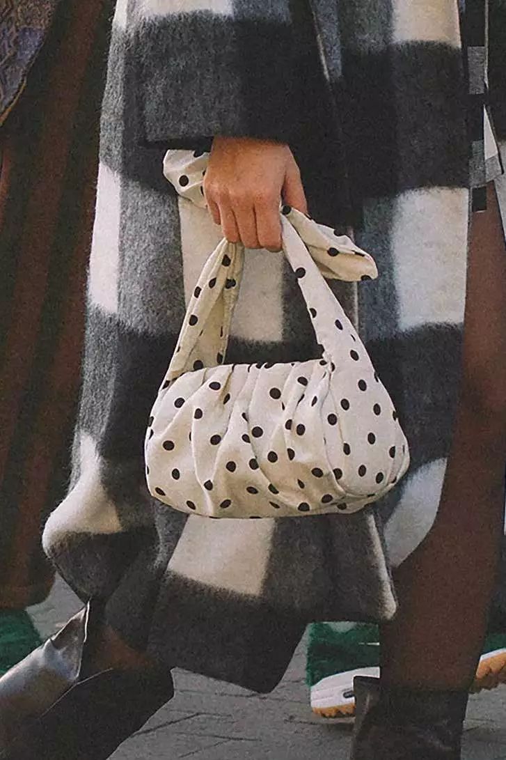 欧阳娜娜的名牌包包,欧阳娜娜的平价包包