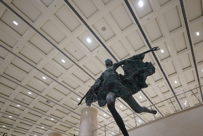 腾龙20mm和腾龙24mm,腾龙24mmf2.8镜头