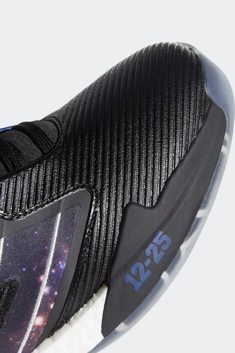 无数人心中的「顶级缓震」！传奇战靴良心升级！别怪我没提醒你