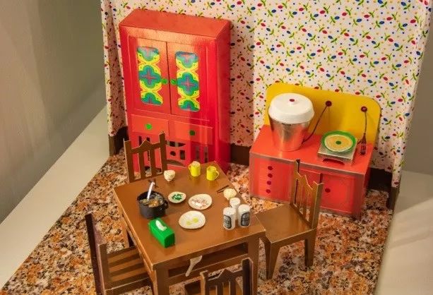 中国人烧给死人的纸扎，登上巴黎设计周，还被法国博物馆收藏