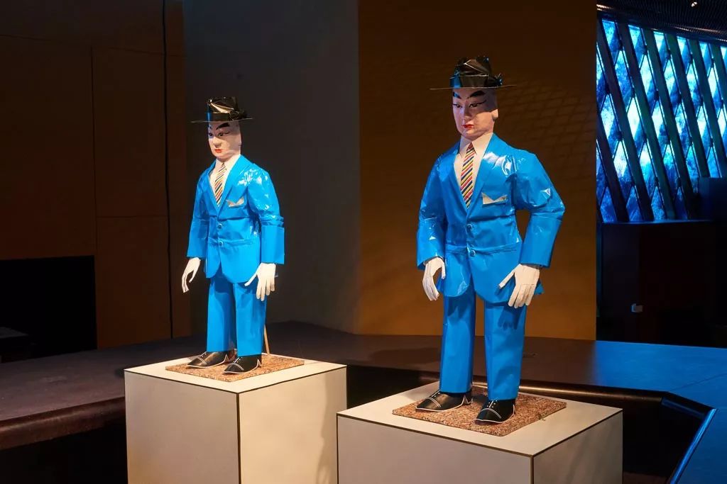 中国人烧给死人的纸扎，登上巴黎设计周，还被法国博物馆收藏