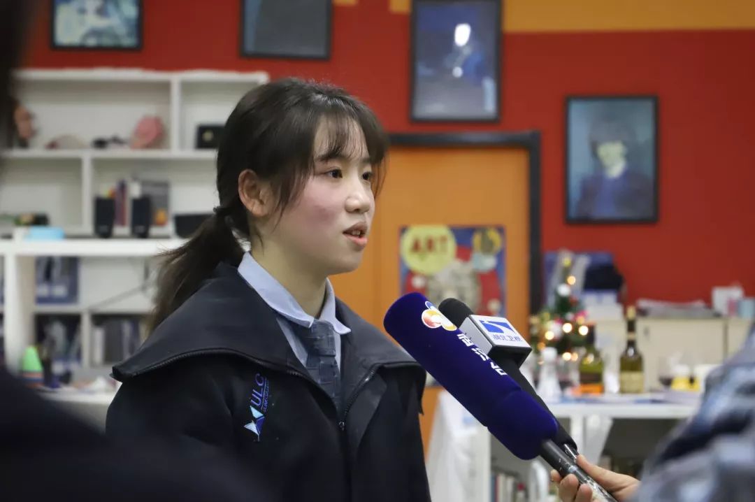 厉害了！16所英国名校大学校长齐聚武汉这所高中，与师生共话创意教育