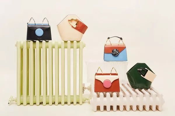 英国平价小众包,去国外必买的几款小众包