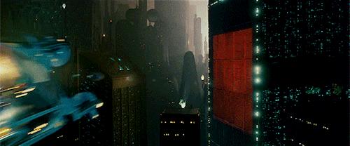 穿越虫洞到宇宙需要多少时间,虫洞穿越宇宙