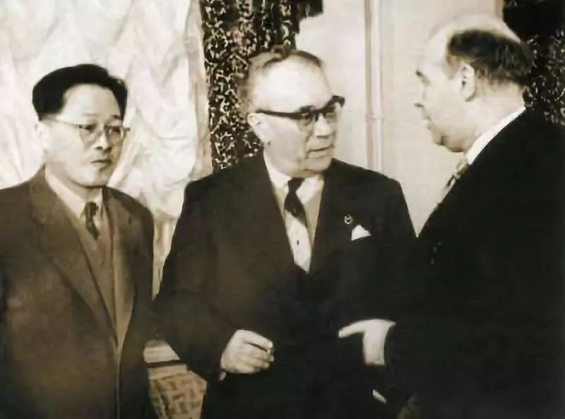 两弹元勋邓稼先隐姓埋名十几载,默默无闻的两弹元勋