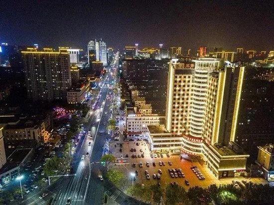 商业城网红街夜景,金阳网红街夜景