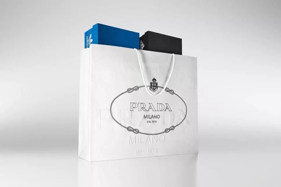 年末跨界合作狂潮｜吃的穿的用的中国的外国的各种联名各种抢钱