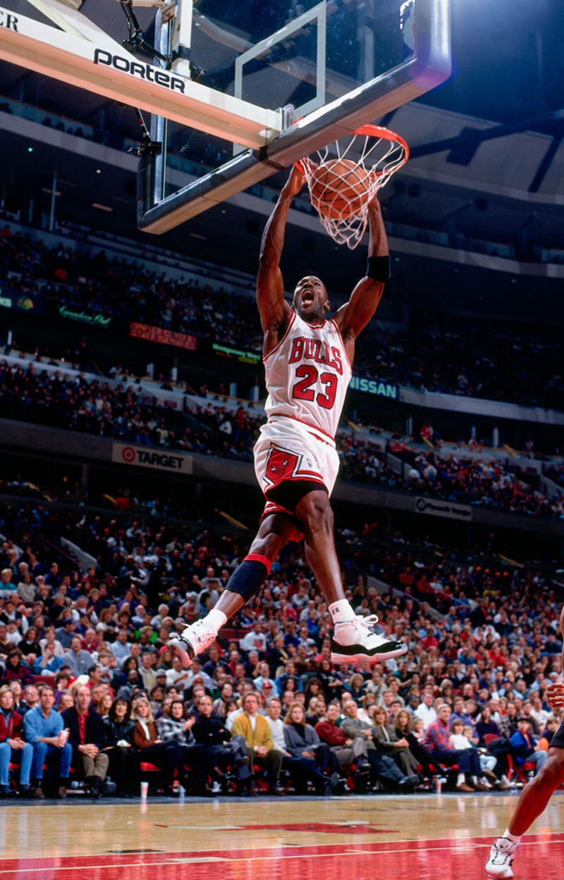 aj11高帮黑红和大魔王怎么选,aj11黑红为什么禁穿