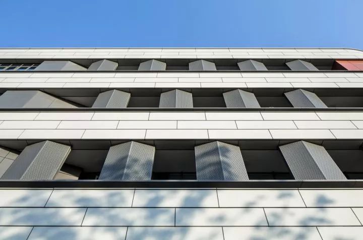 拒绝“千校一律”,浙大教院附中完成漂浮立体校园