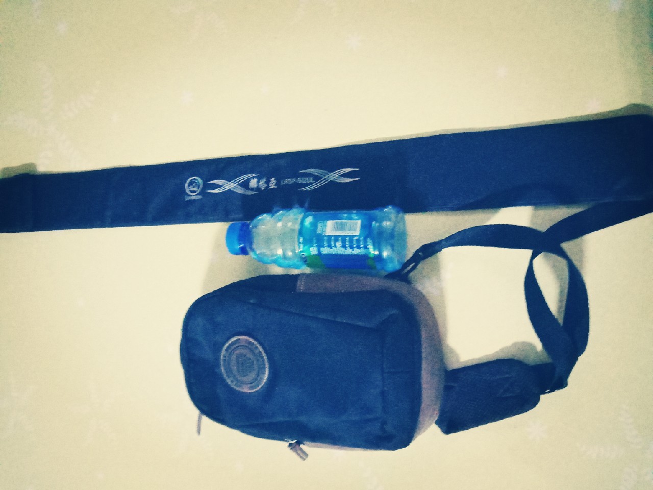 打中了第一尾白条后，我家人怀疑我在吸毒