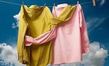浅色衣服越洗越脏,衣服越洗越脏教你一招