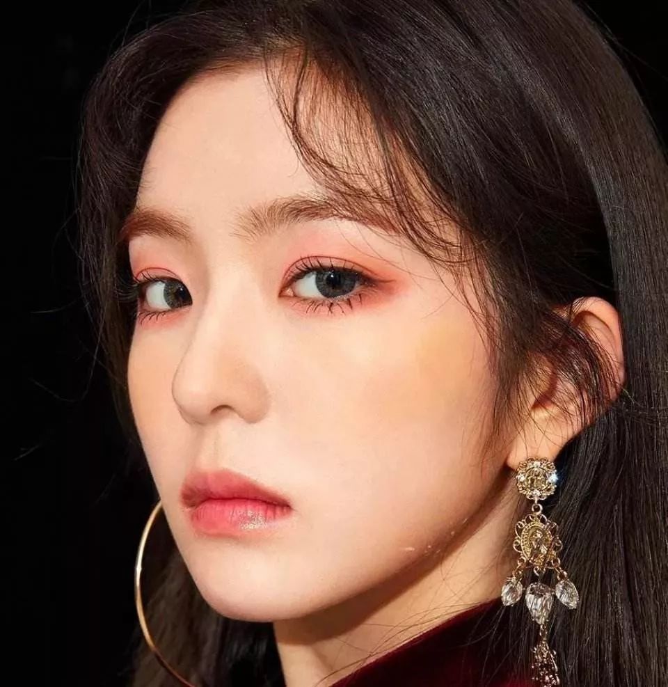 宣美、irene什么情况？换了腮红的她们怎么变样了