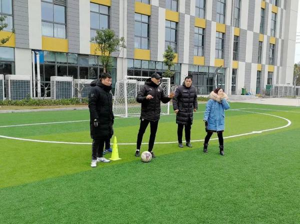 零下一度中绽放热度——记宿豫区校园足球教练员第四次集中培训活动