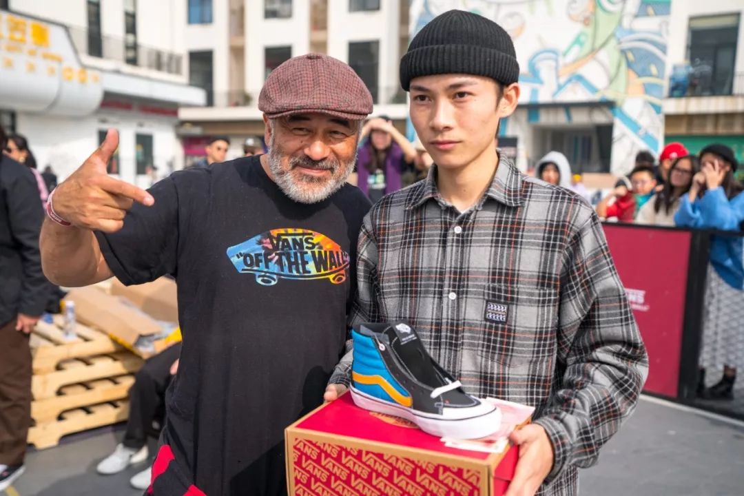 真·为滑板而生，传奇滑手SteveCaballero空降广州陪你重温与Vans经典的三十年