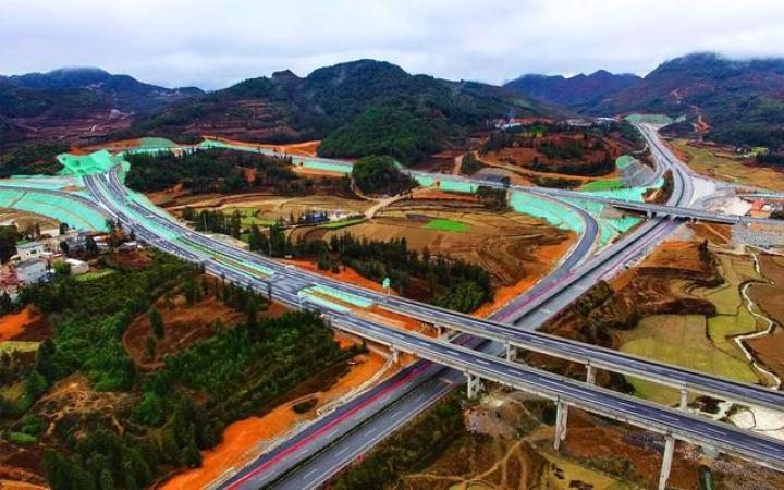 云南高速出行情况,云南两条高速公路通车