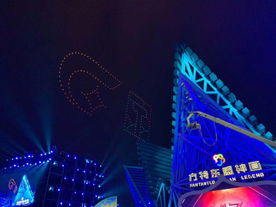 南宁无人机最新消息,广西南宁1000架无人机矩阵光影秀