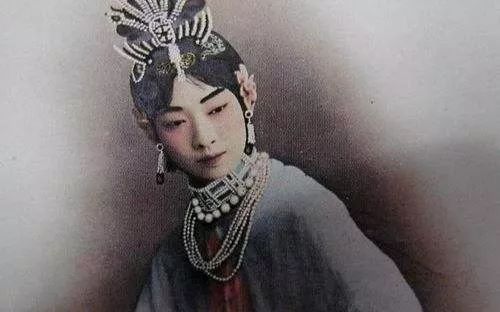 到衡山路811号听老唱片：梅兰芳、周璇都曾留声