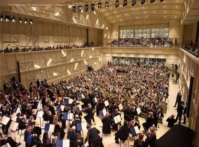 赵文卓子女学费,赵文卓女儿上最贵的学校