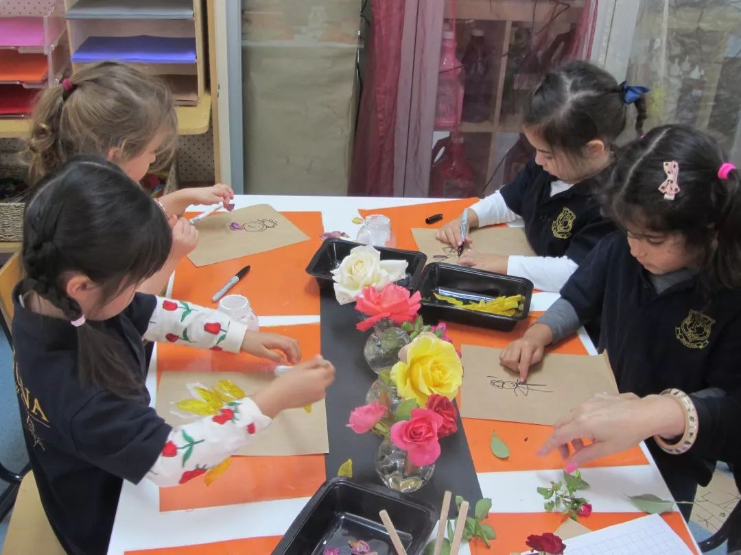 不用花钱就能玩的儿童游戏,十个小朋友玩游戏