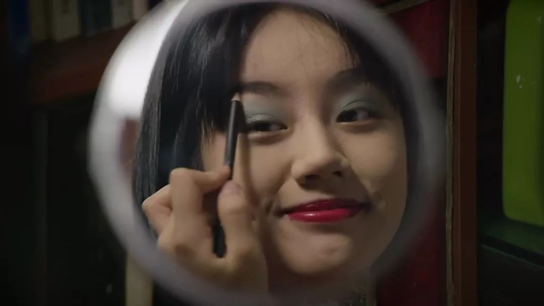 新手画jennie同款眼妆,怎么画jennie同款猫系眼线