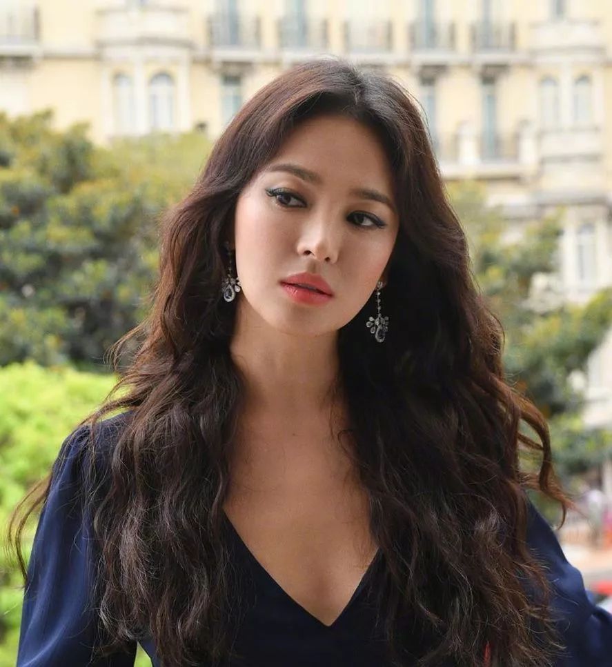 新手画jennie同款眼妆,怎么画jennie同款猫系眼线