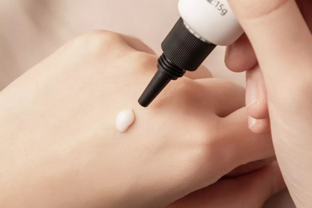 空管了30支眼霜,才知道这款是真的捡了宝