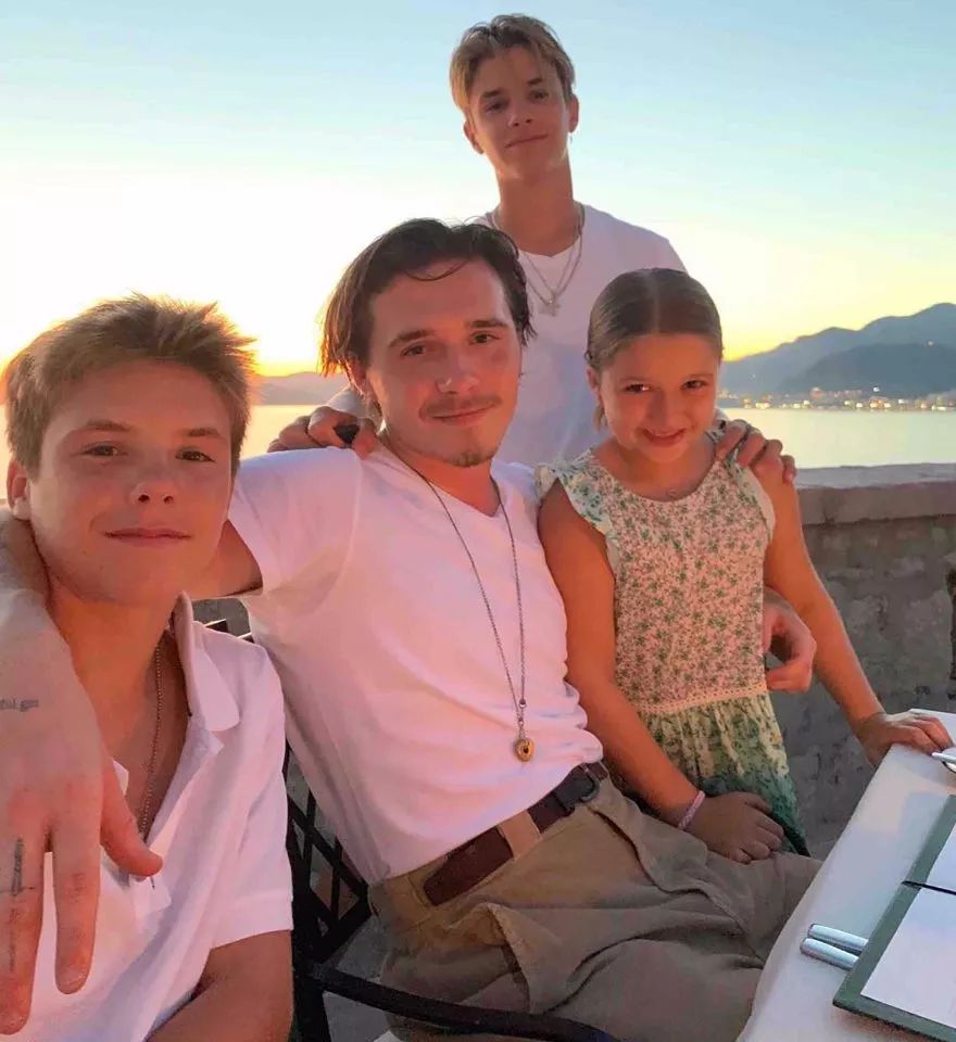 小贝二儿子罗密欧和贝嫂,小贝二儿子罗密欧球技