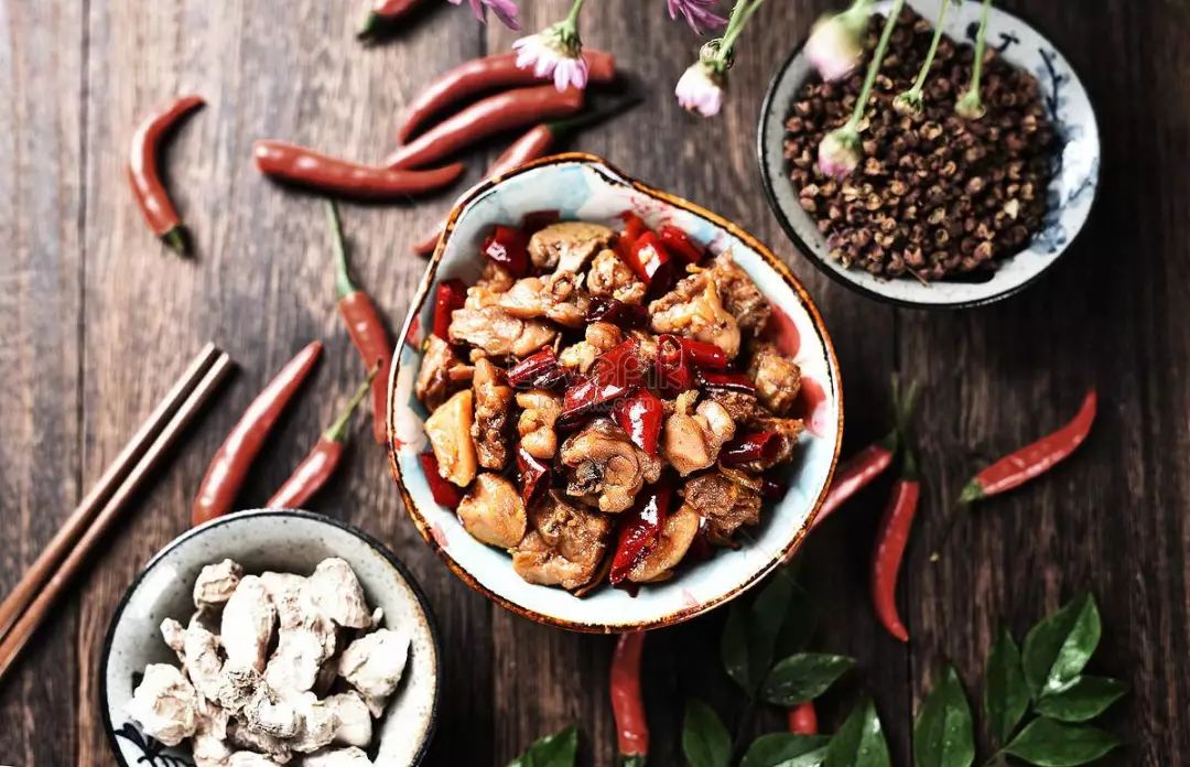 吃过10个算我输!本地人盖戳的年货清单揭秘