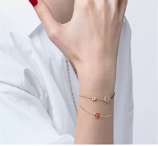 别怕过年回家人生拷问，戴这些大家只想和你合照发圈