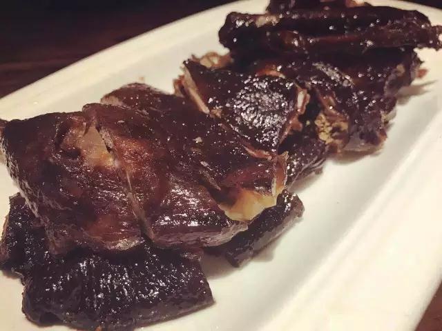晓食|这家藏在巷弄里的十年老店，以酱鸭儿“称霸”武林