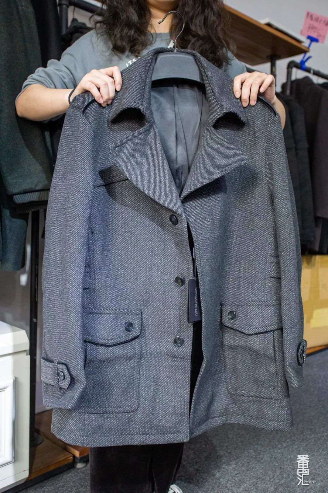 南村工厂特卖店,广州番禺南村特卖场服装