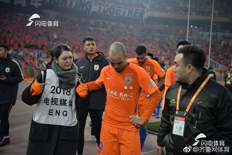 体坛快车丨昔日鲁能球员转会上海上港柯洁发微博庆祝期末没挂科