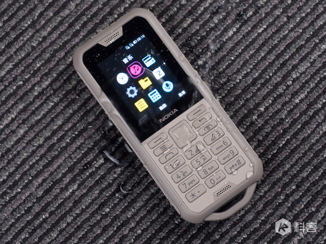 诺基亚800c手机测评,诺基亚800三防手机功能介绍