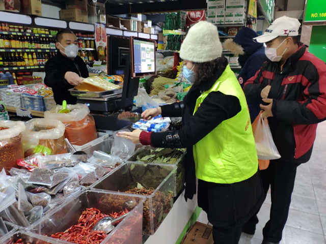共青团助力疫情防控 (疫情防控共青团扛起责任再出发)