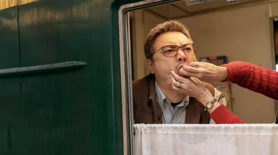 它是春节档最大胆的尝试