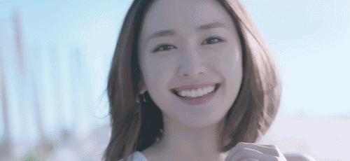 烟黄牙齿用什么牙膏牙齿能变白,黄牙烟渍牙有救了