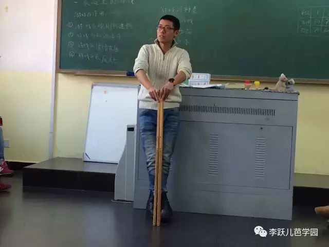 亲子游戏怎么给孩子玩,三个人玩的亲子游戏在家里