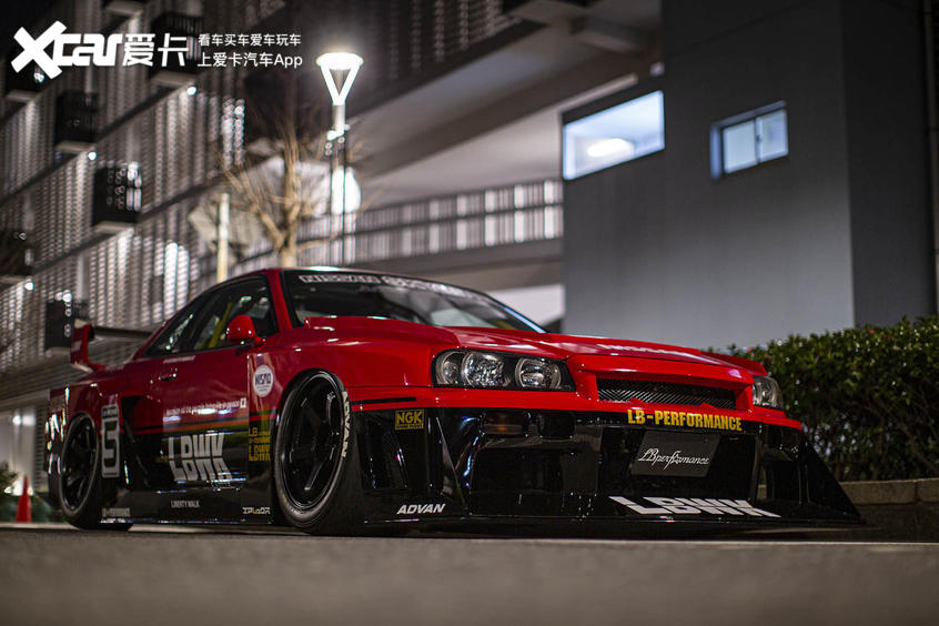 LB不止专注于意大利超跑，重塑R34Skyline依旧手到擒来