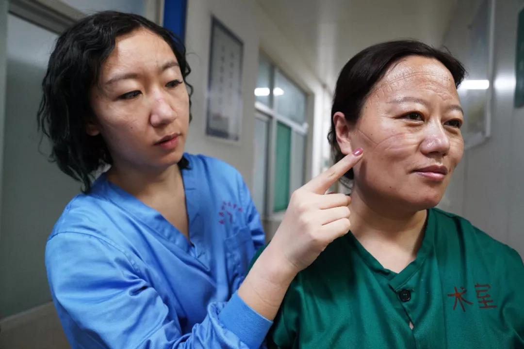 元宵佳节月圆灯明国泰民安,元宵月圆灯明