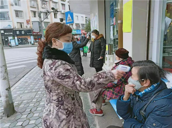 雨城抗“疫”：无论白昼黑夜，雨城一直在战斗