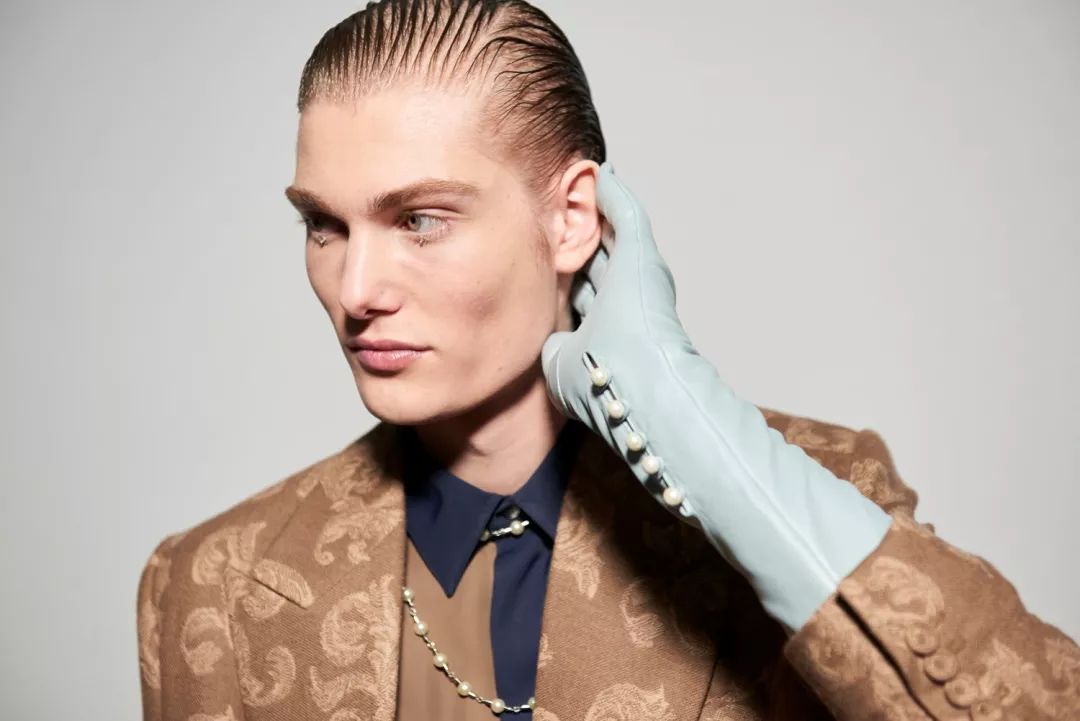 赶紧入手|一起做个戴珍珠项链的*男美**纸