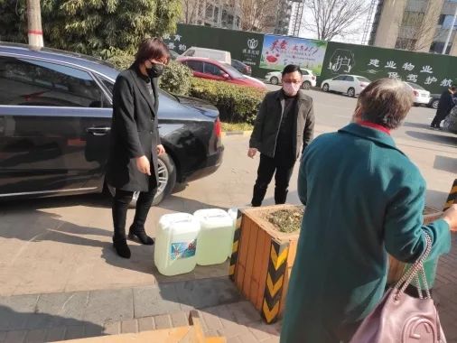疫情防控小区物业暖心,疫情下给我们小区物业点赞