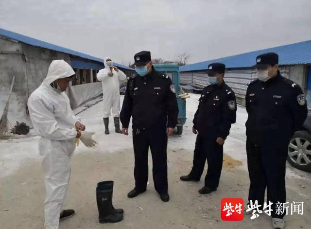 别了,我们的“大头”兄弟!连续坚守18天,南京辅警累倒在抗疫一线